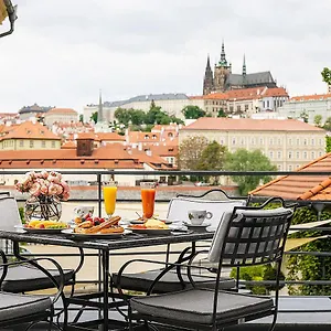 5* Hotel Four Seasons