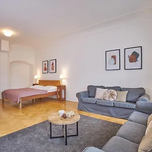 Charles Bridge Lejlighedshotel