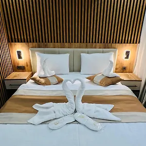 ninova-boutique.istanbul-turkeyhotels.com/