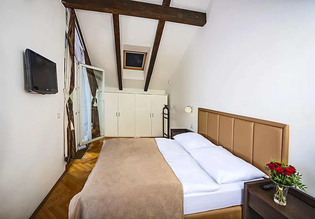 Deminka Palace Prag 4*,  Tjekkiet
