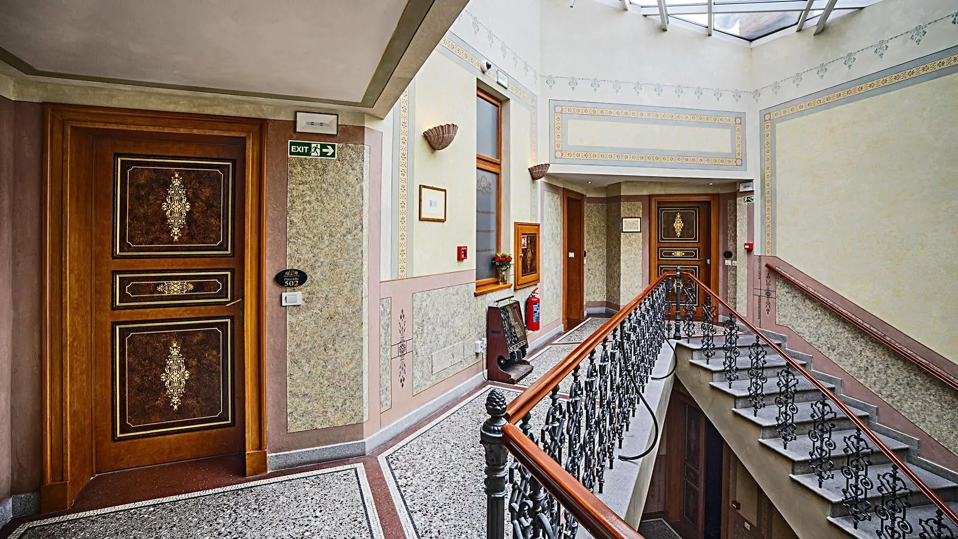 Deminka Palace Prága 4*,